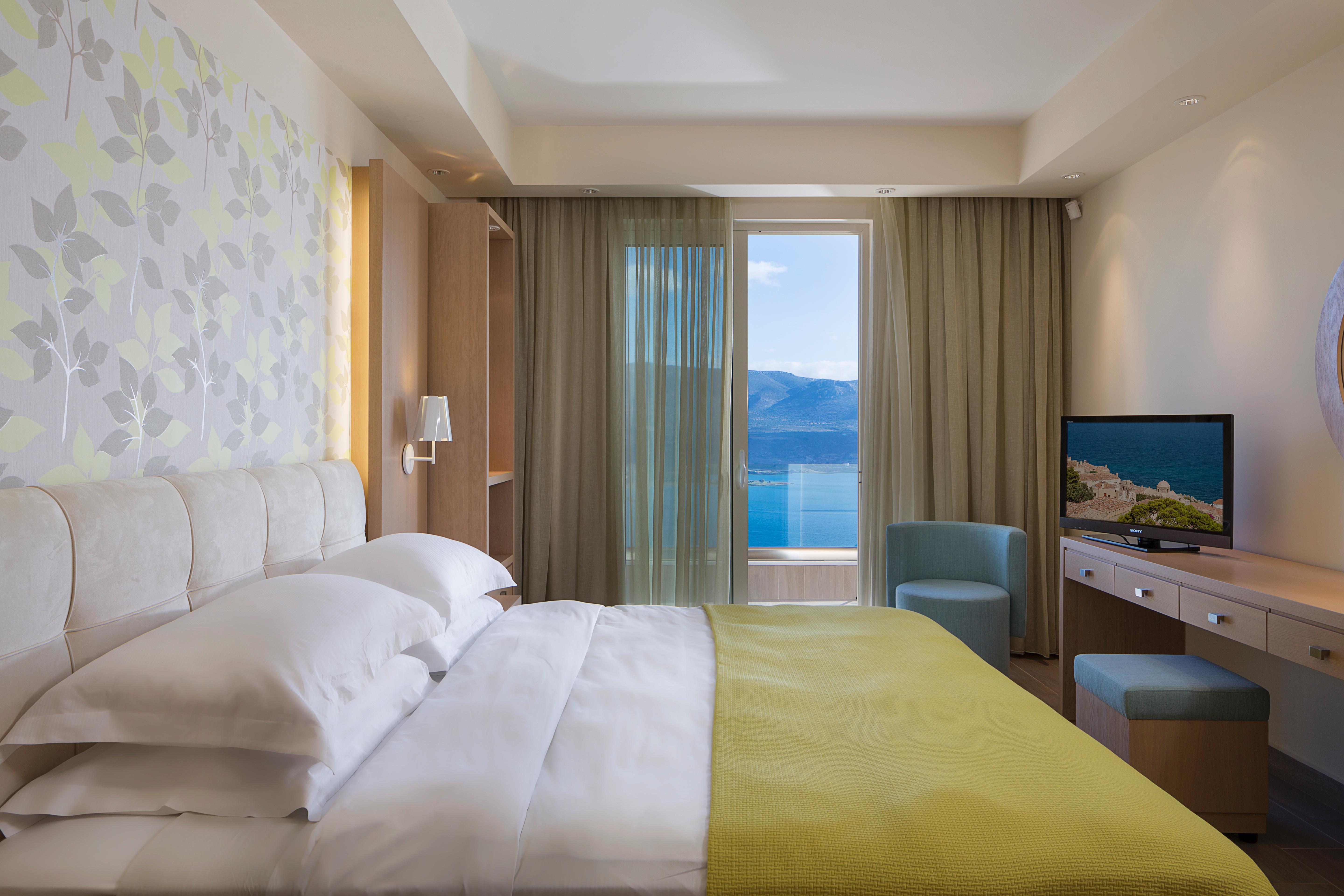 Princess Kyniska Suites Plitra Exterior photo